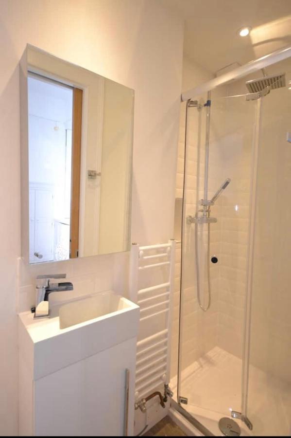 Compact, Central Apartment, Dog Friendly. คิงส์บริดจ์ ภายนอก รูปภาพ